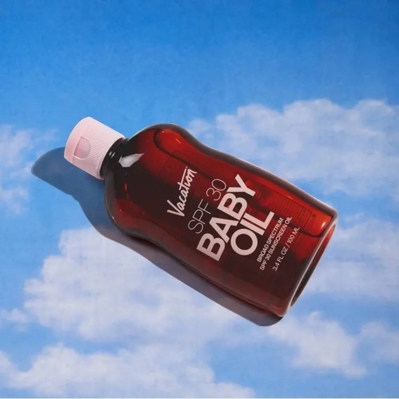 VACATION Baby Oil SPF 30 The Ultimate Shine - Picture 8 of 8